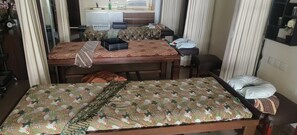 Massages aux pierres chaudes, 1 salle de soins