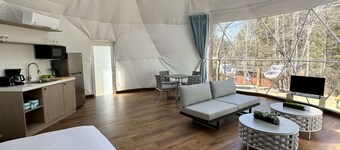 Algonquin's Edge Resort | Dome 7