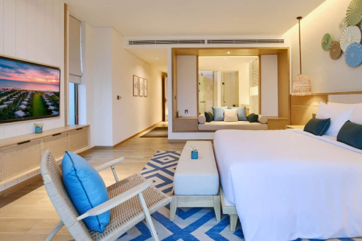 Three-bedroom Garden Villa | 3 bedrooms, minibar, desk, laptop workspace