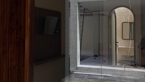 Standard Room | Iron/ironing board, WiFi (free), bed sheets - Avaya Bali (Legian)