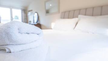 1 chambre, fer et planche Ă repasser, Wi-Fi, draps fournis