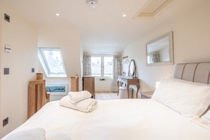 1 chambre, fer et planche Ă repasser, Wi-Fi, draps fournis