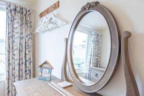 Interior - Pebbles Cottage, Southwold (Southwold)