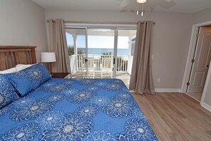 4 bedrooms, WiFi, bed sheets - Portofino I 1420 - Oceanfront in Garden City Beach (Garden City Beach)