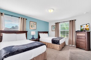 5 Schlafzimmer, Bügeleisen/Bügelbrett, Reisekinderbett, WLAN