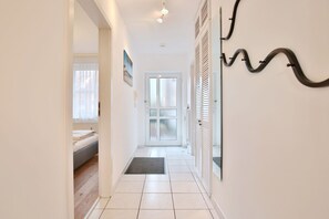 Imagen sin descripción, 3 de 18, botón