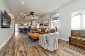 Smart TV - Modern Bungalow in the Heart of Fruita (Fruita)