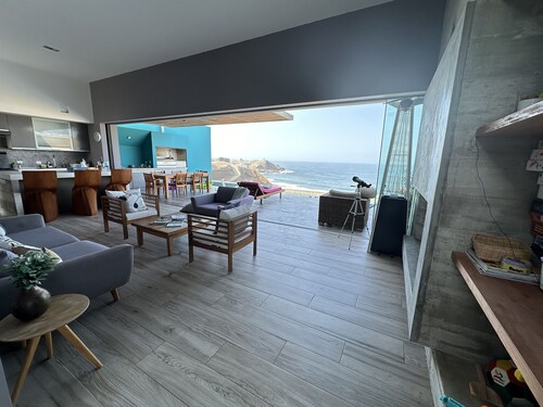 Casa de Playa Frente al Mar - Playa Privada