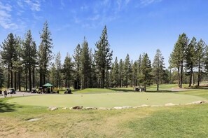 Golf - Cozy Condo in Truckee (Truckee)