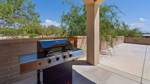 Unclassified image, 1 of 54, button - Luxury Foothills Estate • Heated Pool, Spa & Views (Tucson)