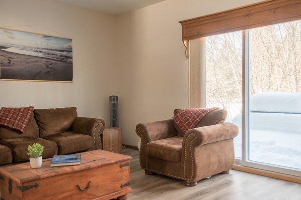 Interior - Maison de Ville Piscine Creusée/foyer (Mont-Tremblant)