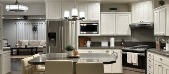 Wheelchair friendly 4bed 3bath  home in the San Diego Suburbs 