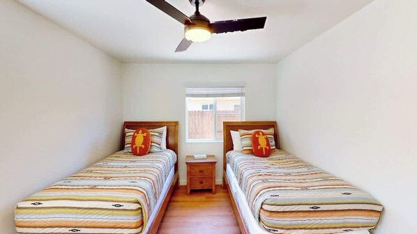4 habitaciones, tabla de planchar con plancha y wifi gratis