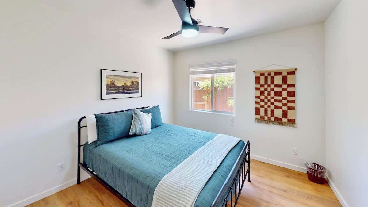 4 Schlafzimmer, Bügeleisen/Bügelbrett, kostenloses WLAN, Bettwäsche