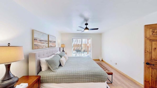 4 bedrooms, iron/ironing board, WiFi (free), bed sheets