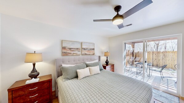 4 bedrooms, desk, iron/ironing board, free WiFi