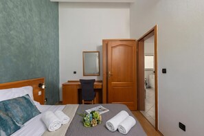 Bedroom - Family Resort Santa Maria I Apartment 2, Stara Novalja, Croatia (Stara Novalja)