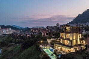 Exterior - Fangtingshu Hostel (Zhangjiajie)
