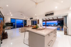 Interior - Samui Summit Villa : 3 Bedroom Sunset Spectacle (Chang Wat Surat Thani)