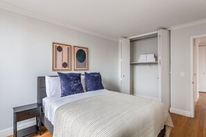 1 chambre, fer et planche Ă repasser, Wi-Fi, draps fournis