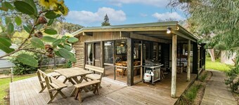 Sandy Point Log Cabin