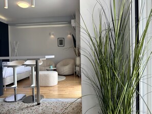 2 dormitoris, escriptori, planxa i posts de planxar i wifi gratuïta