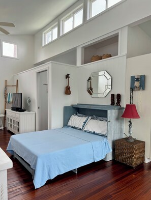 1 bedroom, in-room safe, iron/ironing board, free WiFi