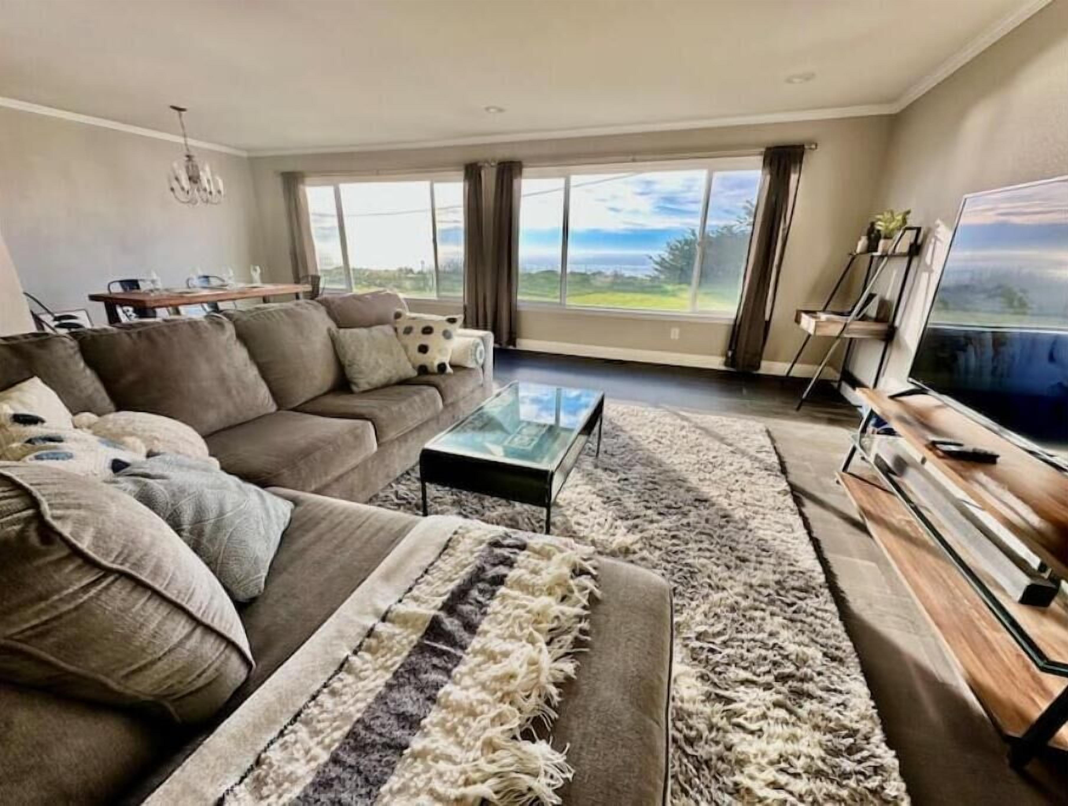 Spacious Oceanview near San Francisco. Minutes from the beach.