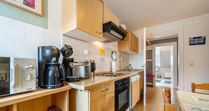 Apartment 'Freundliche Ferienwohnung In Lemgo' with Shared Garden and Wi-Fi
