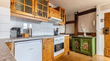 Kühlschrank, Ofen, Herdplatte, Geschirrspüler
