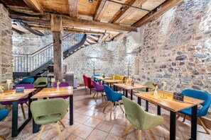 Dining - Rosé, Superior Apartment 40 sqm, 2 guests, balcony, optional breakfast, 3D tour on website (Vogtsburg)