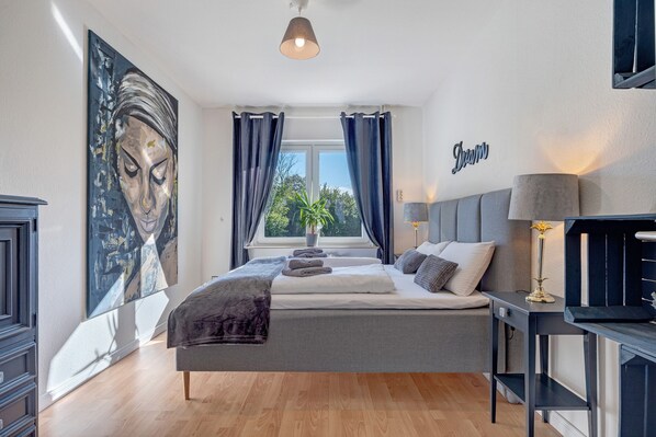 3 bedrooms, free WiFi, bed sheets