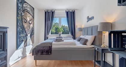 Ferienwohnung "Villa Kokorey" mit Privatterrasse, Gemeinschaftsgarten und WLAN