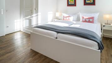 5 soveværelser, skrivebord, gratis Wi-Fi, sengetøj