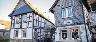Appartement de vacances "2" avec vue sur la montagne, jardin partagé et Wi-Fi