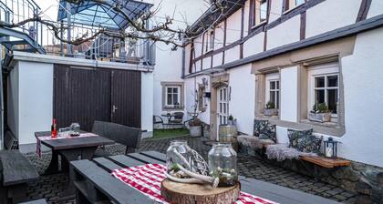 Apartamento vacacional "2" con vistas a la montaña, jardín compartido y Wi-Fi