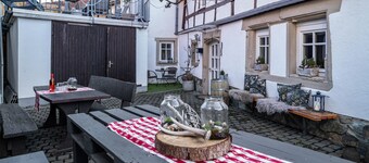 Holiday Apartment "2" with Mountain View, Shared Garden & Wi-Fi