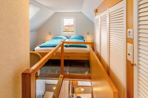 1 bedroom, free WiFi, bed sheets - Apartment 'Seestern - Wohnung 1' with Balcony and Wi-Fi (Norderney)