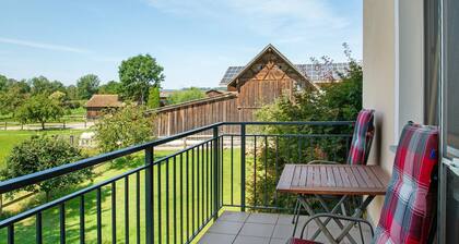 Apartment 'Hackerhof' with Shared Terrace, Shared Garden and Wi-Fi