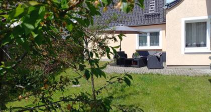Ferienwohnung 'Viel Platz Für Entspannung' mit privater Terrasse und WLAN