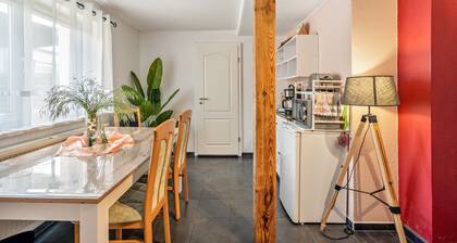 Ferienwohnung 'Viel Platz Für Entspannung' mit privater Terrasse und WLAN