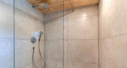 Ferienwohnung "Im Rosengarten 3" mit 2 privaten Terrassen, 2 Balkonen und WLAN