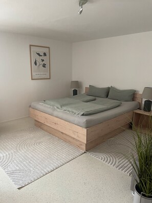 1 soverom, wi-fi (inkludert) og sengetøy