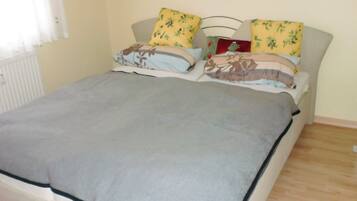 1 Schlafzimmer, Bügeleisen/Bügelbrett, kostenloses WLAN, Bettwäsche