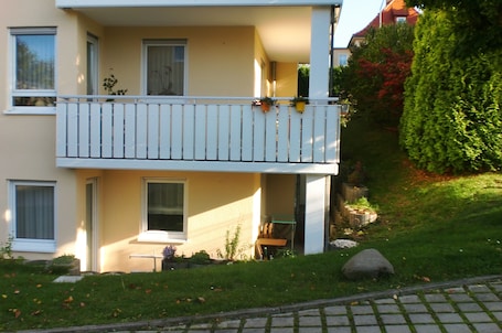 Exterior. Apartment 'Ferienwohnung Böhme' with Private Terrace and Wi-Fi