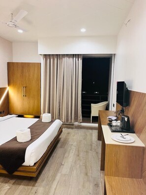Super Deluxe Room | Free WiFi - Aravalli Hill Resort (Chittorgarh)
