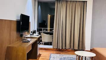 Quarto conforto | 1 quarto, Wi-Fi de cortesia