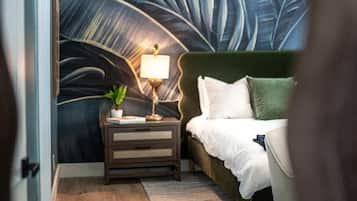 4 bedrooms, desk, iron/ironing board, travel crib