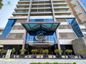 Exterior - ANW Skyline Studio - Chic Burj View Haven at Elite Business Bay Residence Dubai, (Dubai)