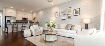 Indy Elegance | Two King Beds | Office & Parking